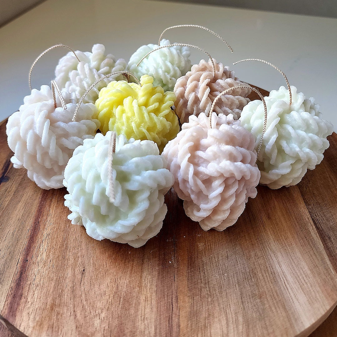 Yarn Candle in Neutrals